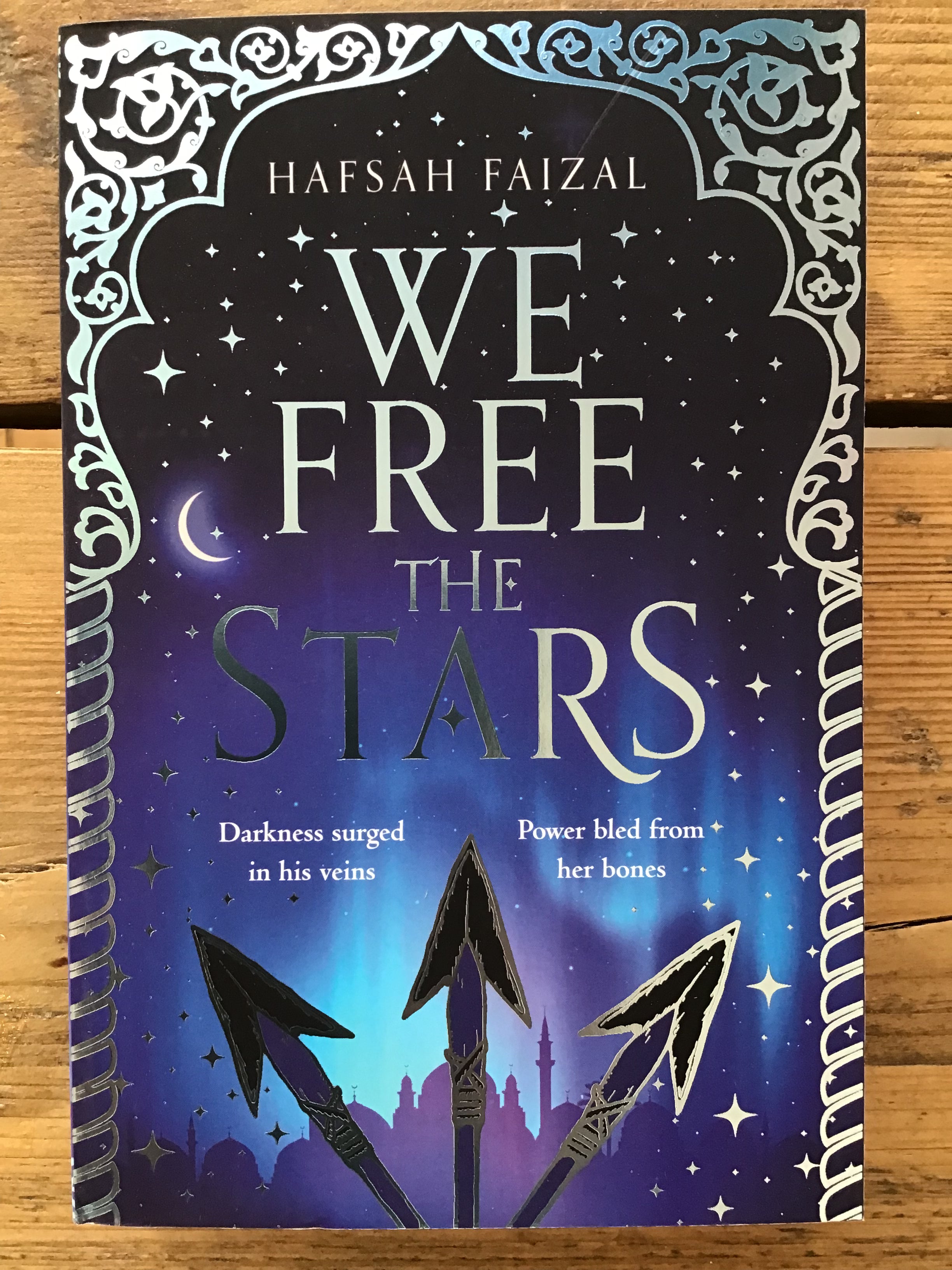 We Hunt the Flame by Hafsah Faizal - Pan Macmillan